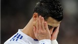Phòng thay đồ của Real Madrid: Lửa vẫn cháy âm ỉ 
