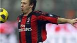 HLV Prandelli cảnh báo Cassano