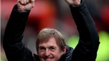 Liverpool hồi sinh với Kenny Dalglish: Tỉnh cơn mê
