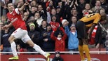 Arsenal - Wolves 2-0: "Người Hà Lan bay" tỏa sáng ở Emirates 
