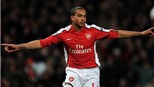 Messi: Barcelona dè chừng Theo Walcott 