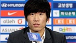 Valencia sắp trở lại, Park Ji Sung nghỉ một tháng