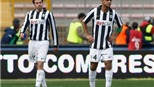 Lecce – Juventus 2-0: Buffon bị đuổi, Juve “phơi áo” tại Via del Mare