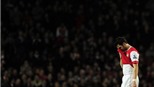 Arsenal & 5 mùa trắng tay