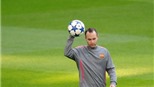 Iniesta có thể kịp bình phục để “chiến” với Real 