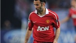 Vì sao Giggs "trẻ mãi không già"?
