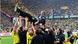 Borussia Dortmund: Người khổng lồ thức giấc
