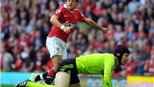 Chicharito lại tỏa sáng: Hung thần của Chelsea