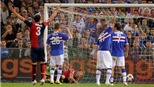 Sampdoria thua trận derby: Samp đặt một chân xuống Serie B