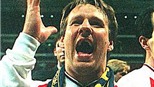 Cựu cầu thủ Paul Merson tiết lộ chuyện hậu trường Arsenal