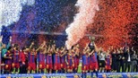 Clip: Barcelona nhận Cup vô địch trên sân nhà Nou Camp
