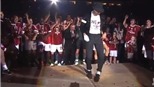 Clip "Hoàng tử" Boateng nhảy điệu Moonwalk của Michael Jackson