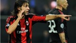 01h45 ngày 23/5, Udinese(4) - Milan(1): Pirlo, Di Natale & Champions League