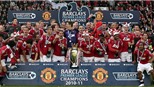 Dàn sao của M.U hân hoan với danh hiệu vô địch