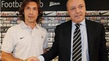 Pirlo ra mắt ở Juve: "Tôi có thể chơi 4-5 năm đỉnh cao nữa"