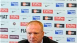 Alex McLeish không thể ngăn nổi Young tới M.U