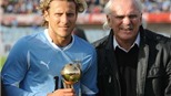Nhà Forlan ba đời vô địch Copa America: Con Vua thì lại làm Vua