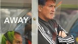 Ông chủ Liverpool bắt đầu "nóng mặt" vì HLV Dalglish