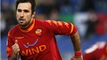 Vucinic ra mắt hoàn hảo
