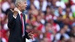 HLV Wenger trấn an học trò trước mùa giải mới