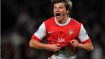 Arsenal: Arshavin ở lại, Vela bị đẩy cho mượn