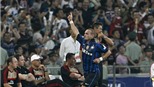 Man United tỏ thái độ "cứng rắn" với Sneijder 