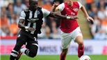 Newcastle-Arsenal 0-0: Chia điểm tẻ nhạt ở St.James Park