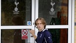 Tottenham “dọn đường” cho Modric đến Chelsea?