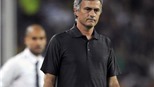 Mourinho không hối hận vì “tấn công” người của Barca