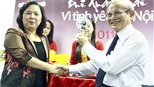 31/8/2011: GS Phan Huy Lê nhận Giải thưởng lớn - "Bùi Xuân Phái - Vì tình yêu Hà Nội"