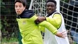Kolo Toure "đoàn tụ" với Nasri ở Man City