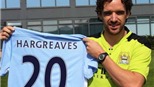 Man City đón “hàng miễn phí” Hargreaves vì…hết tiền