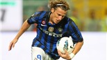 Inter thua, nhưng Forlan thắng