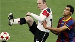 Rooney mê mẩn cách… phòng ngự của Barca