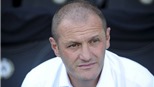 Thêm 1 HLV ở Serie A lên “máy chém”