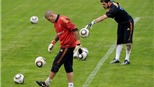 Casillas vẫn phải chờ để đuổi kịp Zubizarreta