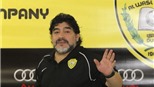 Maradona sẽ khoác áo Barca để đối đầu với Pele?