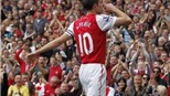 Góc Yến Thanh: Giữ van Persie bằng mọi giá?