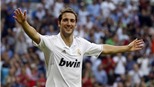 Real Madrid 4–1 Betis: Higuain lại lập hat-trick