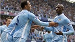 Đại thắng Aston Villa, Man City lên ngôi đầu