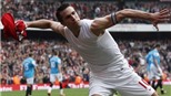5 tuyệt phẩm sút phạt của Van Persie