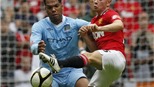Tom Cleverley: “United hay hơn City”
