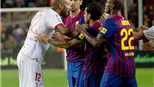 Vụ lộn xộn ở Camp Nou: Barca và Kanoute lĩnh án phạt