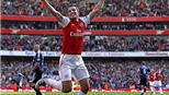 Van Persie chấp thuận đàm phán hợp đồng