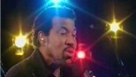 Lionel Richie trở lại với dòng country