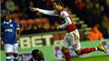 Arsenal vùi dập Wigan