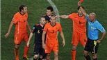 “Vua thẻ” Howard Webb có mặt trong danh sách trọng tài Euro 2012