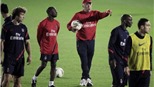 Ancelotti háo hức gặp lại Milan