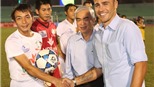 Cannavaro dự khán trận SG FC - HAGL