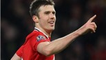 Carrick lo ngại một Arsenal bị "tổn thương"